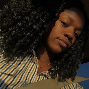 Meet your Posher, Folashade